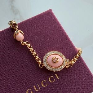 NWT- Authentic Gucci interlocking G Necklace